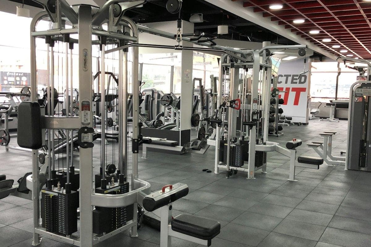 UrbanFit Gulshan gym floor